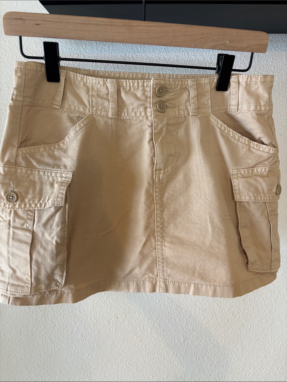 ✨Brandy Melville Women’s Khaki Cargo Mini Skirt One Size✨